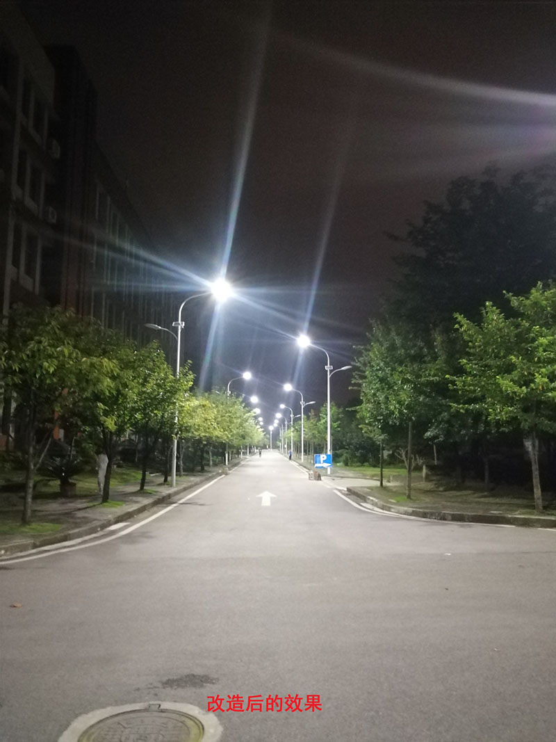 貴州某高校為本校區(qū)內(nèi)600多盞路燈更換LED燈頭及加裝太陽能LORA調(diào)光控制模塊，達到了節(jié)能和智能控制的目的。(圖9)